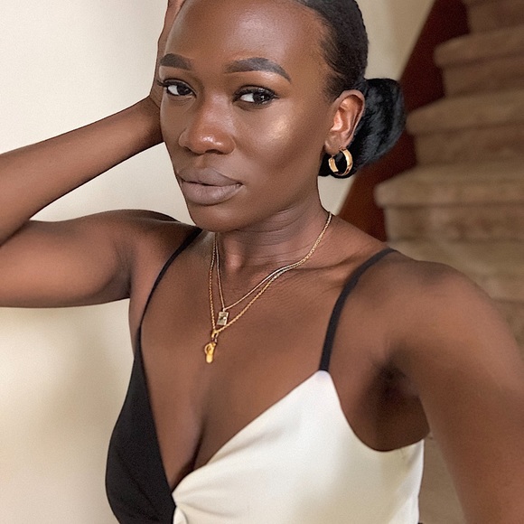 Meet your Posher, Unique - Picture 3 of 3